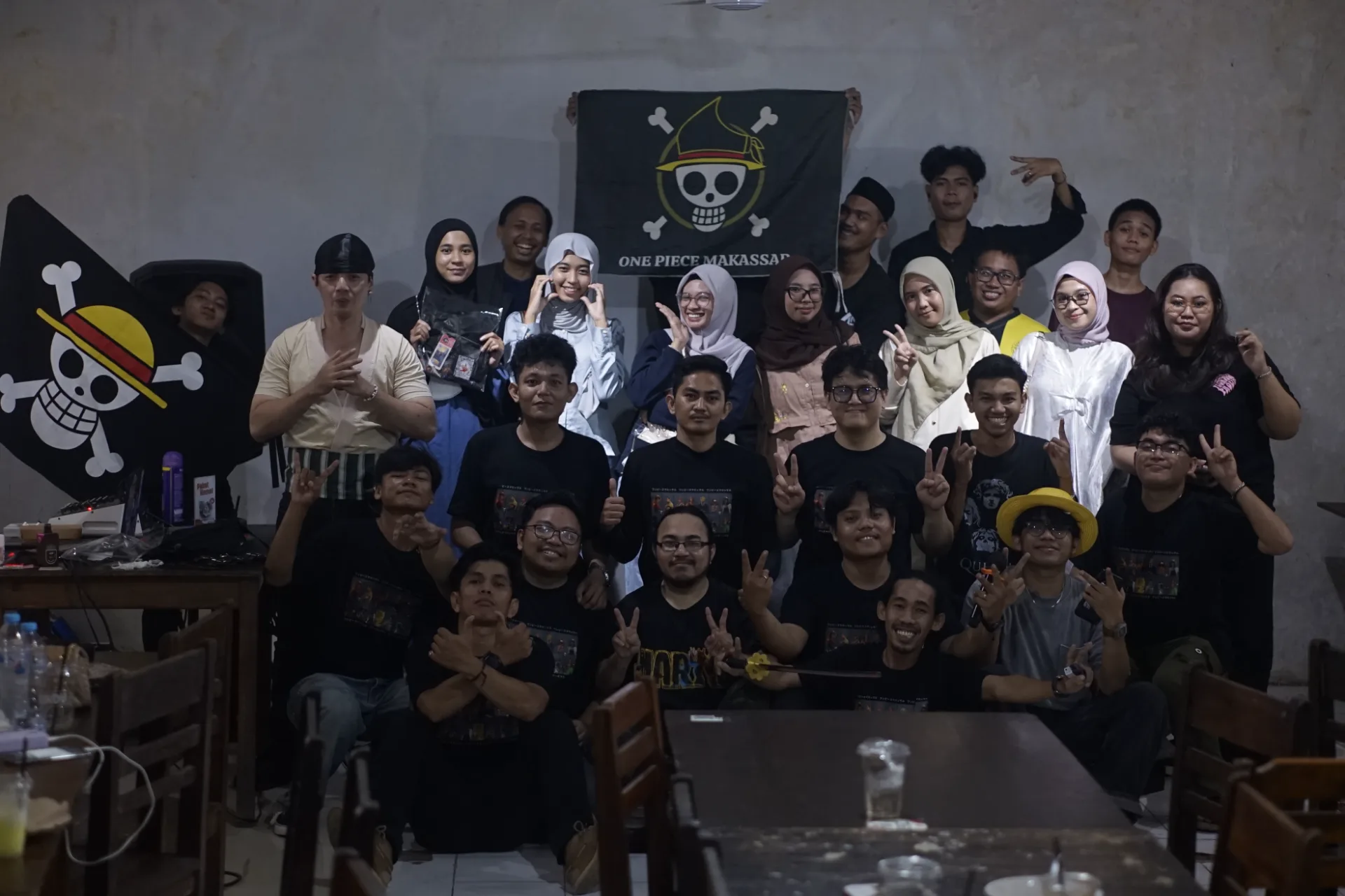 Nobar akbar bioskop One Piece Makassar