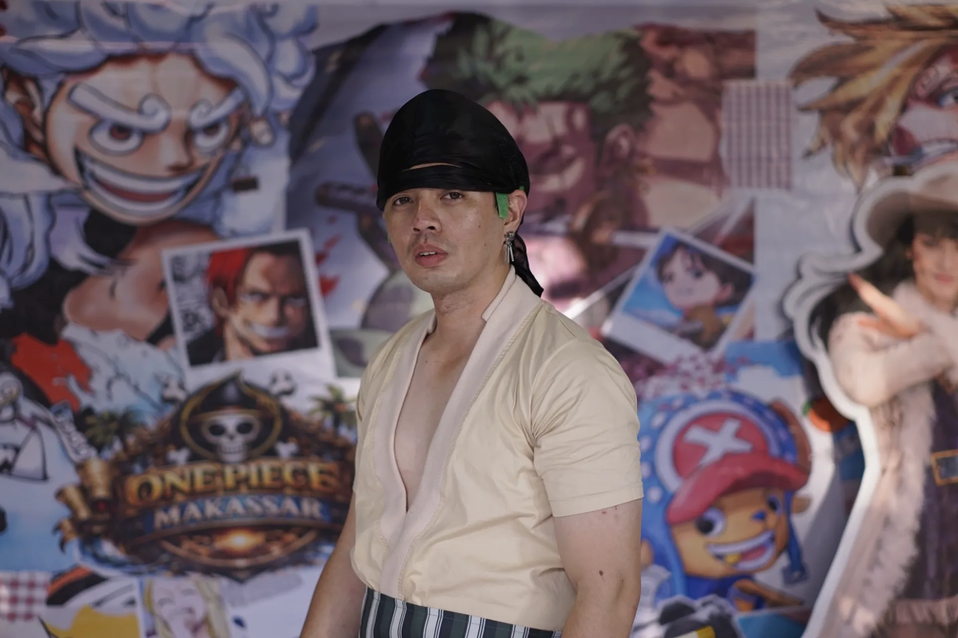 Cosplay bajak laut Topi Jerami di Losari